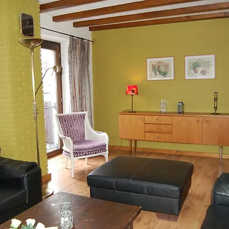 Casa de Férias Spacious Holiday In Reifferscheid With Private Terrace *